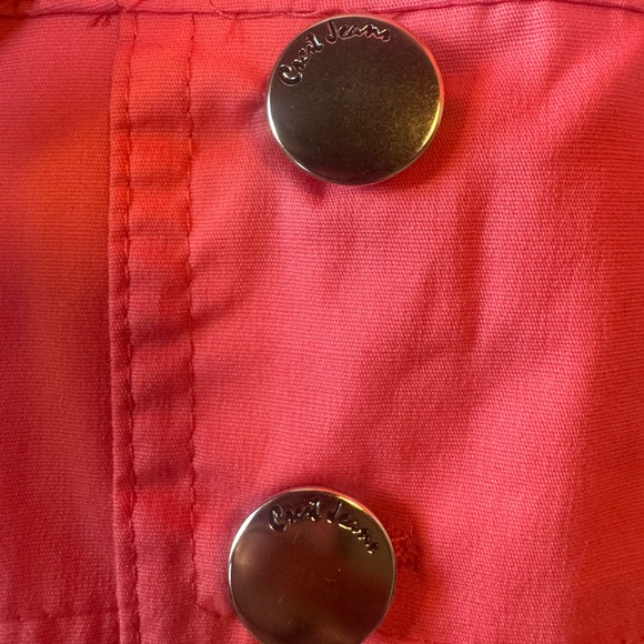 Crest Coral Pink Capris with Embroidered Mandala - Picture 5 of 7